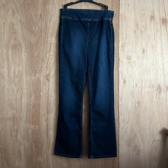 Free People We The Free in my feelings mid rise crop boot, SMALL - Picture 2 of 11